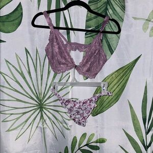 La Vie En Rose Lace Bralette and Floral Panty Set - Lavender